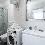 Apartman & Braticevic *