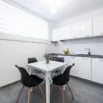 Apartman & Braticevic *