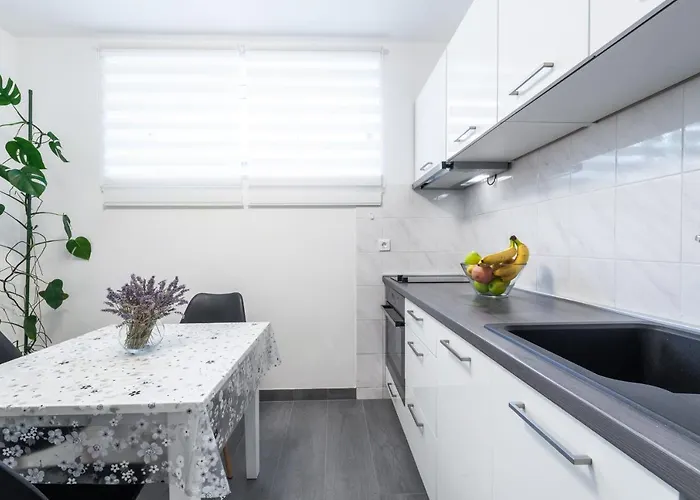 & Braticevic Apartment